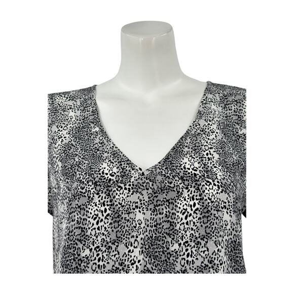 Joie Top Women Medium Gray Leopard Print 100% Silk V-Neck Office Dainty Feminine - Picture 2 of 8